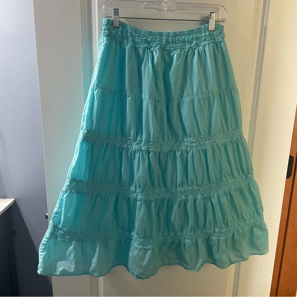 Chic Aqua Maxi Skirt - Picture 4 of 5